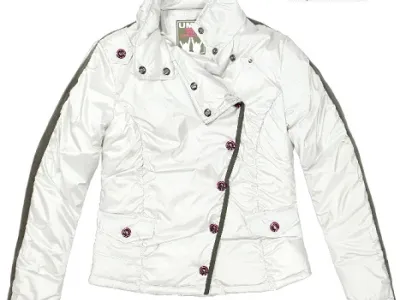 Manteaux de marque UMM femme reference: 4743 en destockage.