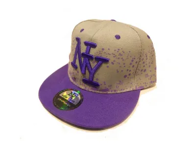 Casquette NY imprimé tacheté  5,95 € HT  Réf 7772