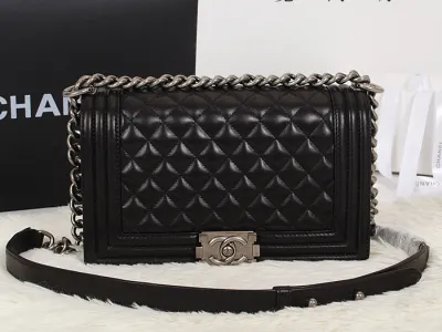 Détaillant vend sac, sac à main vintage , femmes de sac 