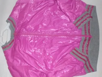 Vend lot de blousons enfants de marque agatha ruiz de la prada a petit prix
