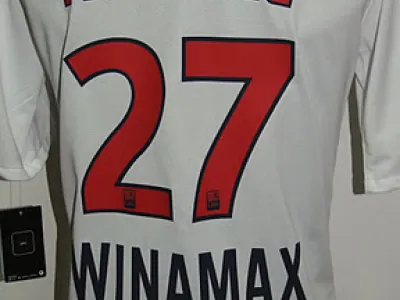 GROSSISTE MAILLOT DE FOOT WWW.LABOUTIQUEFOOT.COM
