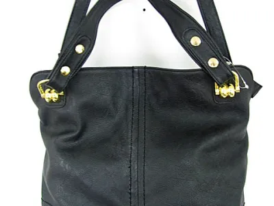 Sac à main simili cuir ref 6588 9.95€ ht 