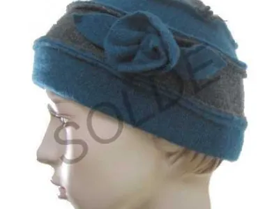 Chapeau femme en laine 0,50 € HT/unité