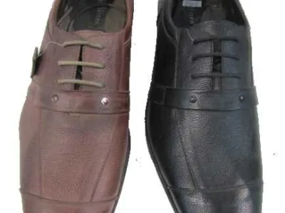 Chaussure homme lacets cuir 9,95 € HT/unité