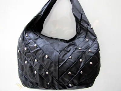 SAC A MAIN MODE REF 5128 3.95€ HT 