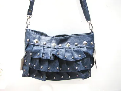 SAC BANDOULIERE CLOUTE REF 7002 2.95€ HT 