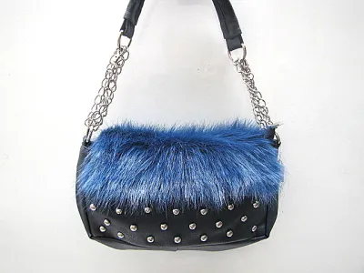 SAC BANDOULIERE FOURRURE REF 7004 2.95€ HT 