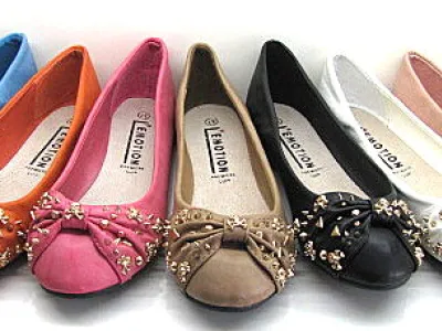 Ballerine clouté tendance 2,90 € HT/unité
