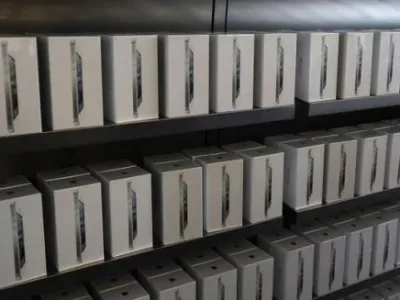 lots lots de smartphones apple iphones 4S et 5