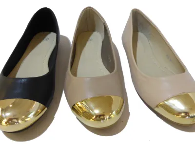 Ballerine dorée fashion 3,95 € 