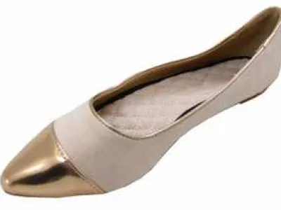 Ballerine rosée élégante  3,95 € HT/unité  Référence : 3114 