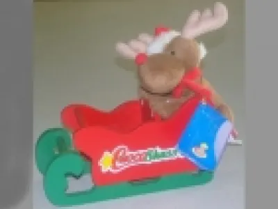 PELUCHE CARIBOU A TRAINEAU - ref.7102