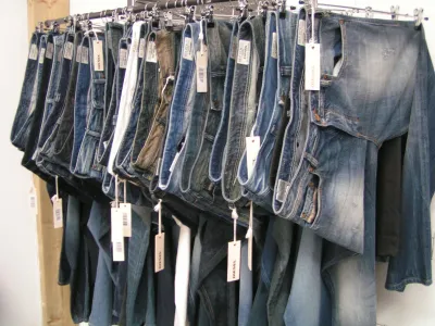 LOT DE GRANDE MARQUE DIESEL-KAPORAL-GUESS-CALVIN KLEIN-LE TEMPS DES CERISES