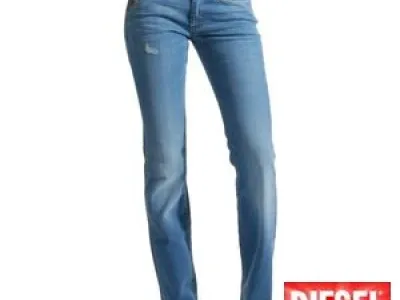 Jeans DIESEL femme SOOZY 8WV en destockage chez footloose