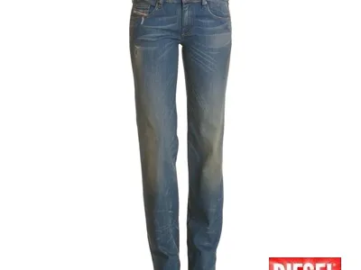 YBO 8TT Destockage jeans DIESEL femme