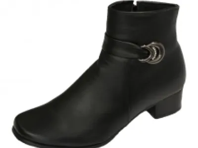 Bottines noires avec demi-lunes à strass