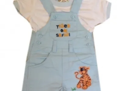 Adorable ensemble salopette à poches et t-shirt pour bébé garçon