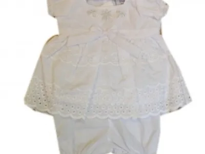 Joli ensemble robe brodée et bloomer pour bébé fille