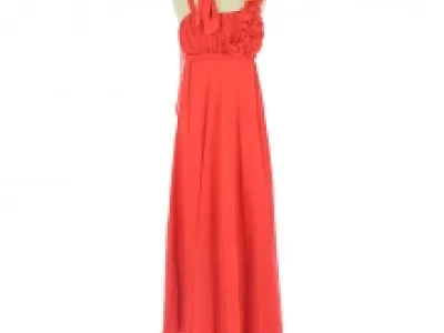 Robe de soirée longue avec motif roses et ceinture tressée