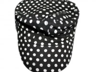 Casquette style militaire à pois