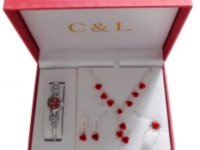 Coffret cadeau serti de fleurs pour femme