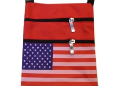 Sac bandoulière vertical multipoche avec motif drapeau américain