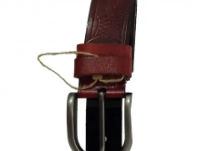 Ceinture en cuir avec boucle ardillon