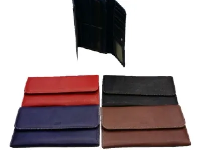 Portefeuille en cuir avec rabat