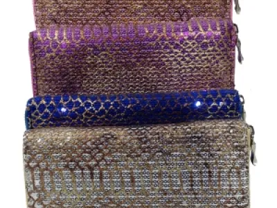 Portefeuille serpent en premier cuir garni de sequins