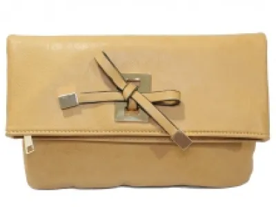 Pochette en vogue avec noeud devant