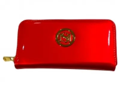 Portefeuille verni avec logo doré
