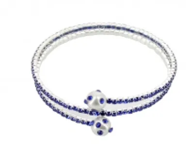 Bracelet à double tour incrusté de strass