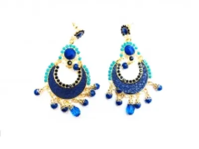 Boucles d’oreilles orientales décorées de perles