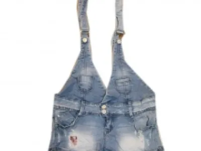 Salopette short en jeans délavé
