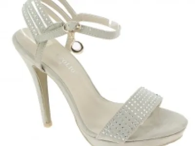 Escarpins beiges agrémentés de strass