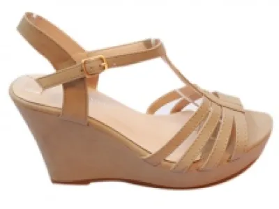 Sandales compensées khaki avec multi-brides