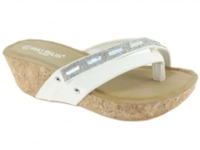 Sandales blanches avec double brides ornées de strass