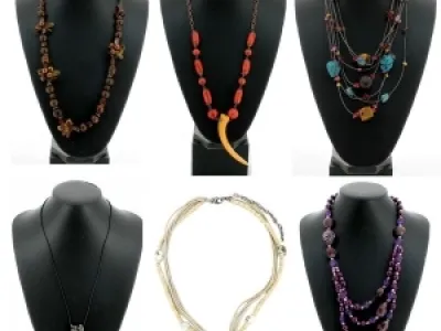 Lot de colliers