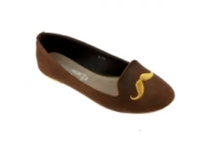 Ballerine  moustache 