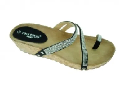 Sandales noires serties de strass