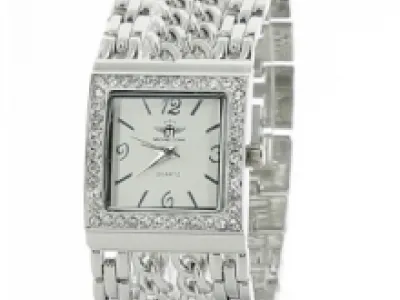 Montre femme avec cadran carré et lunette incrusté de strass