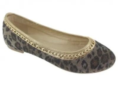 Ballerines léopard dorées ornées de chaîne
