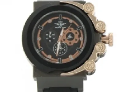 Montre homme avec cadran rond en acier animé de motif fantaisie sur le côté