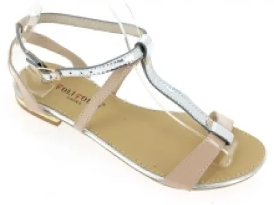 Sandales roses avec brides fines