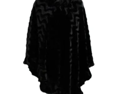 Poncho femme en fausse fourrure ondulée
