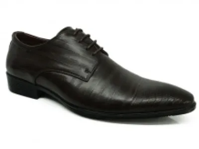 Chaussures de ville homme avec bout allongé façon croco