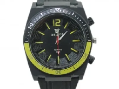 Montre en vogue avec lunette graduée