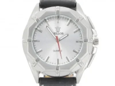 Montre-bracelet homme avec boîtier stylé
