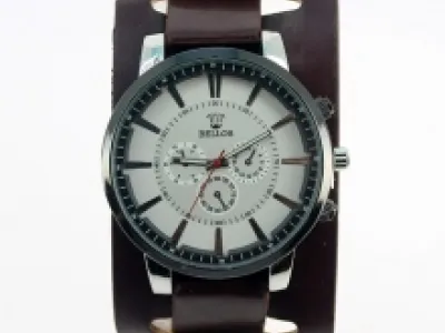 Montre fashion avec trois compteurs