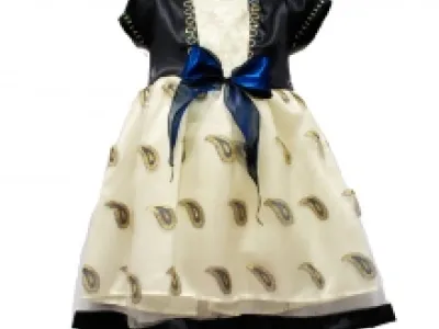Robe ornée de motif fantaisie